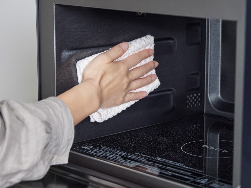 オーブンレンジの庫内お手入れ